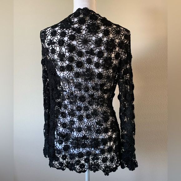 🔥HP🔥 Beautiful vintage crochet top. Black. Medium - Picture 2 of 6